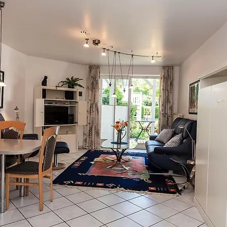 Am Stadtwald 3 * Kühlungsborn
