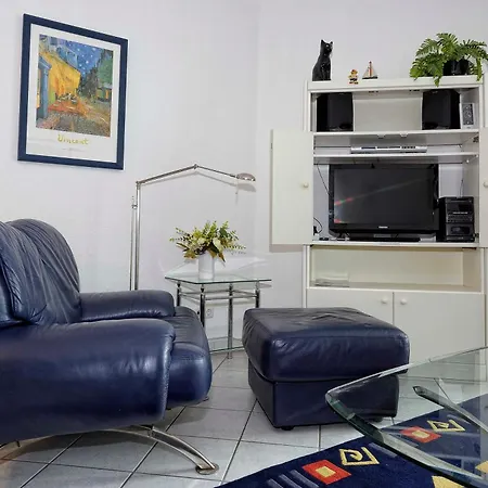 Am Stadtwald 3 Apartament *